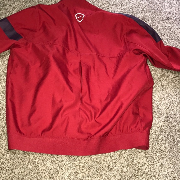 Nike jacket - Picture 6 of 7